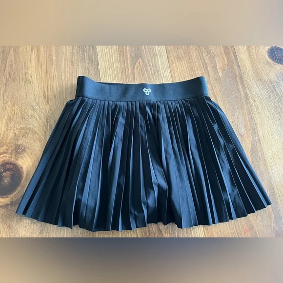 Aritzia Tna Move Tech Tennis Pro Micro Mini Skirt Pleated Black Women's small - Picture 4 of 4